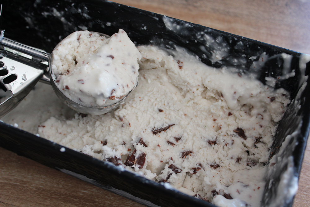 Superschnelles Kokos-Schoko-Eis (vegan) – MissFinnland